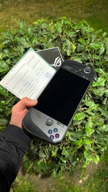 ASUS ROG Ally портативная консоль Windows 11