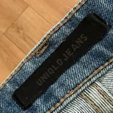 Простыни на резинке, джинсы Uniqlo 9