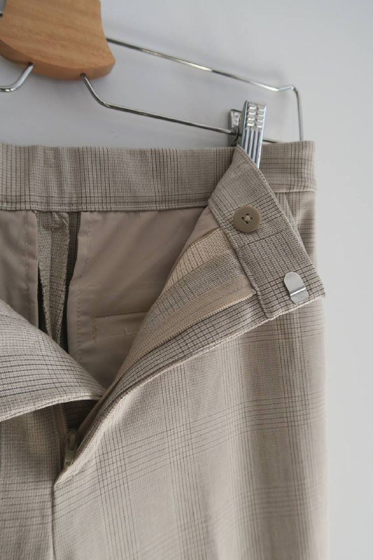 Кремовые брюки Uniqlo в клетку из эластичной ткани 3