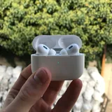 Apple AirPods Pro 2 2