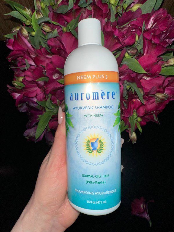 Аюрведический безсульфатный шампунь с нимом для волос