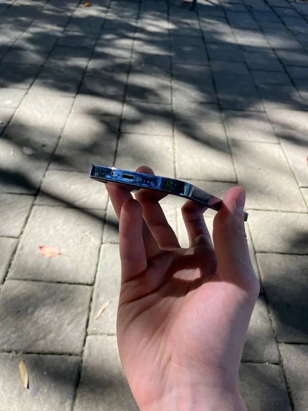 iPhone 13 Pro 256 ГБ 4