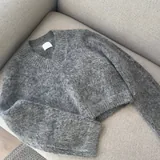 Куртка Mango, свитер H&M, ветровка Zara 7