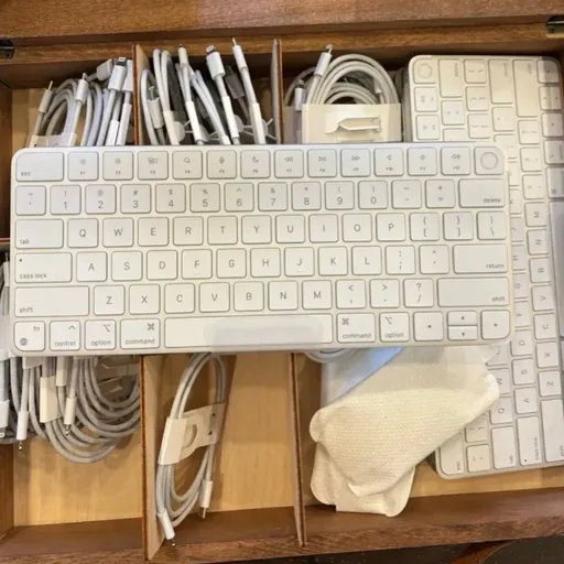 Apple Magic Keyboard с Touch ID A2449