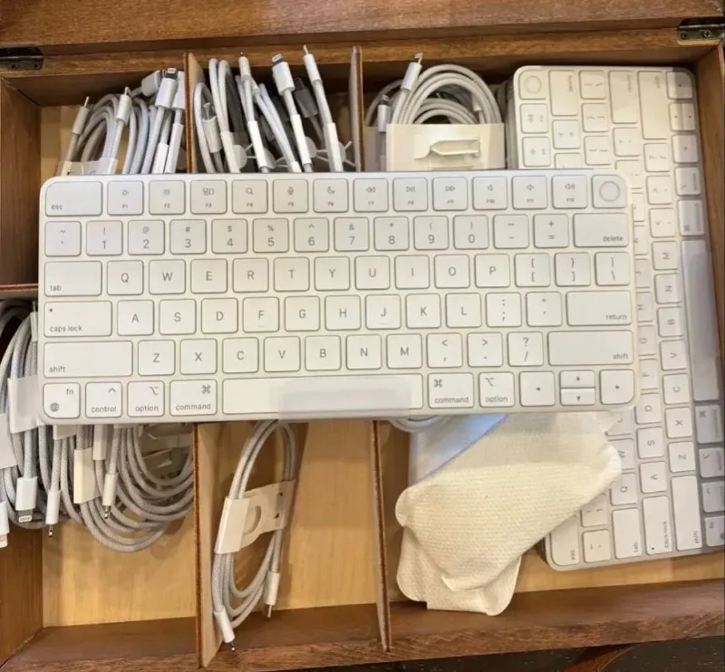 Apple Magic Keyboard с Touch ID A2449