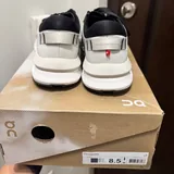 On Running sneakers 3