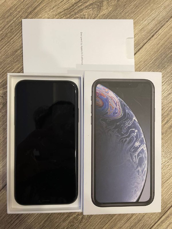 iPhone XR на запчасти или под ремонт