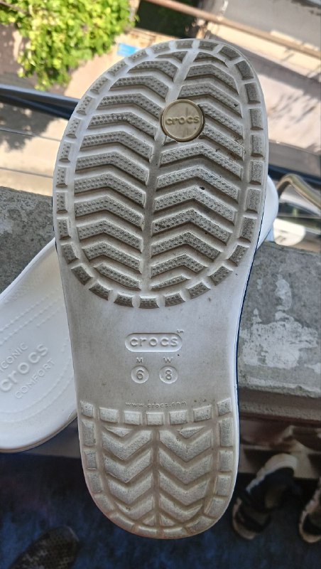Оригинальные шлепки Crocs белые 2