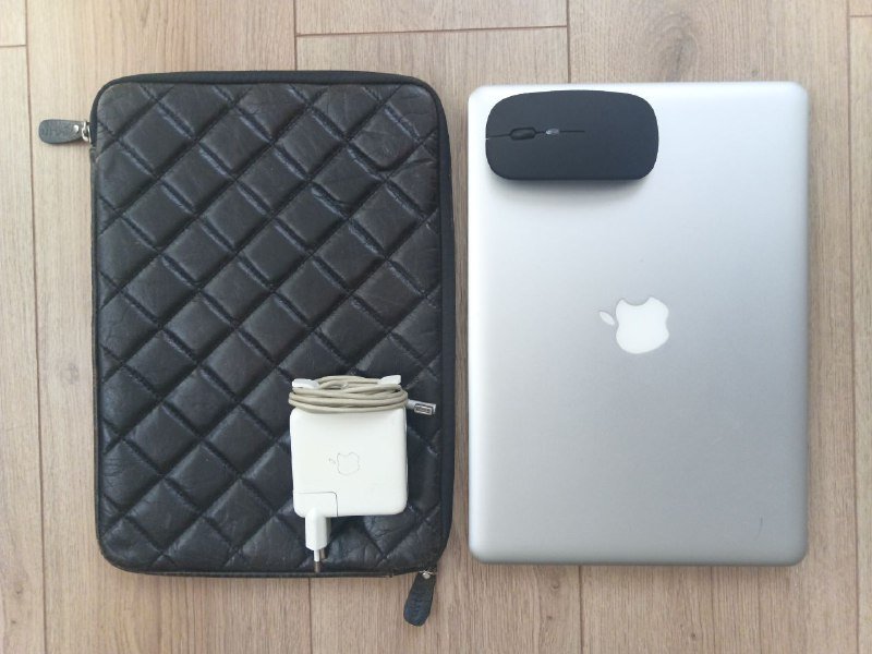 MacBook Pro 15 дюймов 2011, i5, 10GB, SSD 256GB, мышь, чехол 2