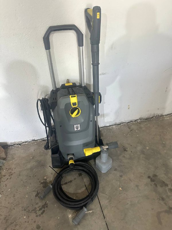 Профессиональный Karcher HD-6/15M с насадкой для пены