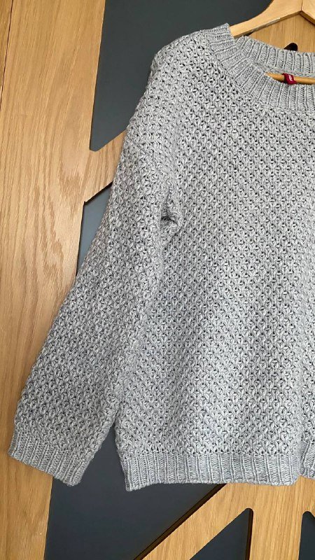 Свитер красивой вязки размер М 4