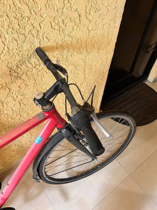 Красный велосипед Canal 2