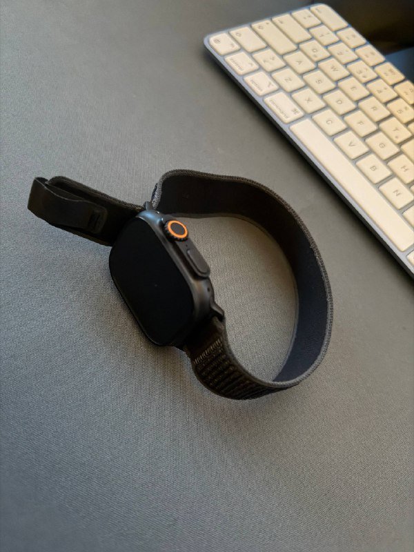 Apple Watch Ultra 2 Black Edition 4