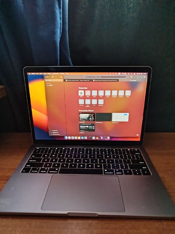 MacBook Pro i5 8GB SSD250GB 2017 2