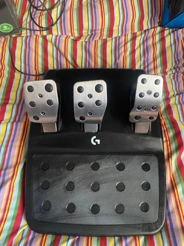 Logitech G923 руль, педали, коробка 3