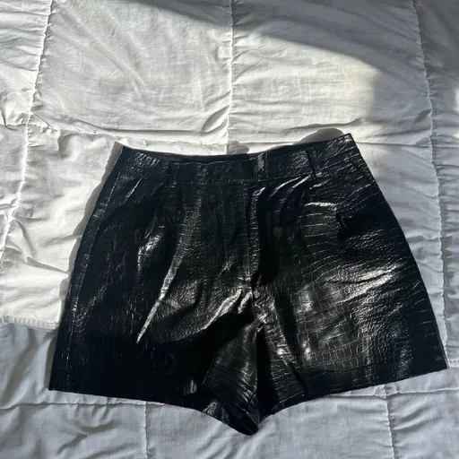 Шорты Express, H&M, Zara