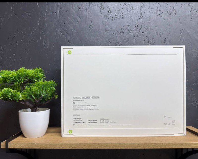 MacBook Pro 16 M4 Max 48GB 1TB SSD Silver 2