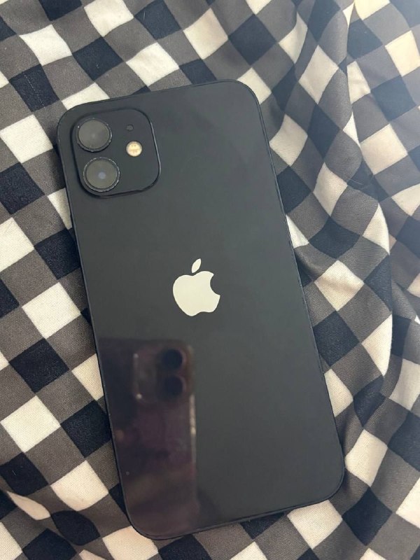 iPhone 12 в идеальном состоянии, 850 лари