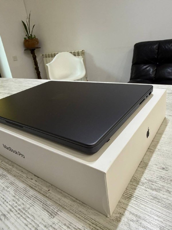 MacBook Pro 14 M4 16GB 512GB Space Black 2