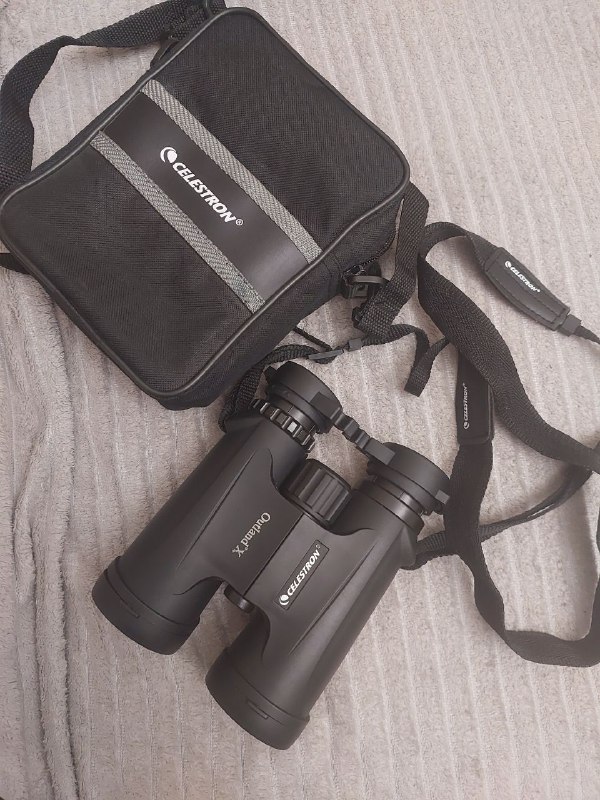Celestron Outland X 10X42 binoculars 2