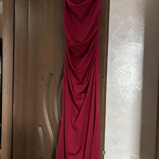 Dresses, suit, skirt and long-sleeve top