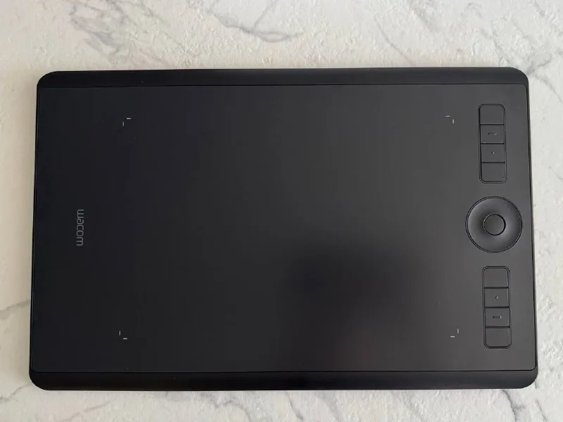 Графический планшет Wacom Intuos Pro PTH660 M 1