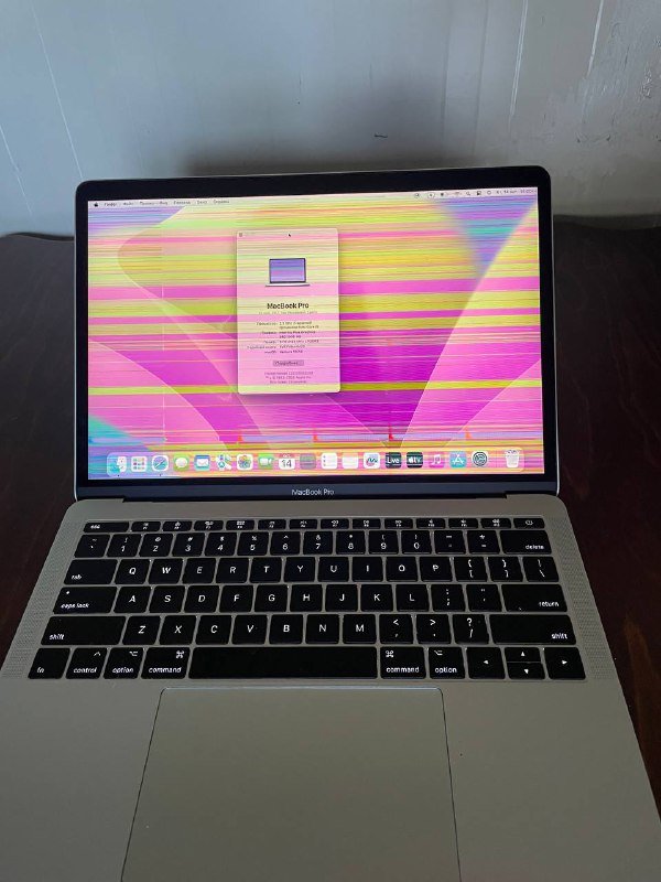 MacBook Pro 13 2017 i5 8/256gb 3