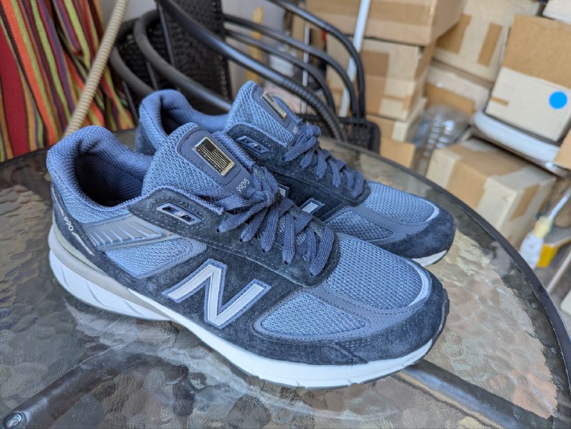 кроссовки New Balance 990v5