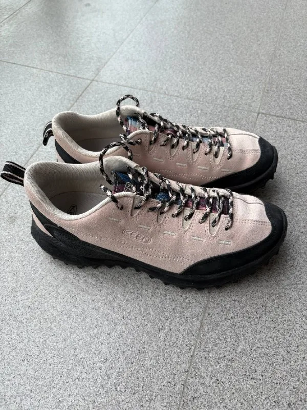 Женские кроссовки Keen Jasper Zionic 1