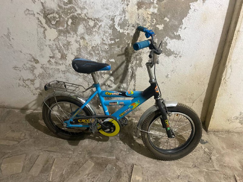 Children's blue bicycle 2