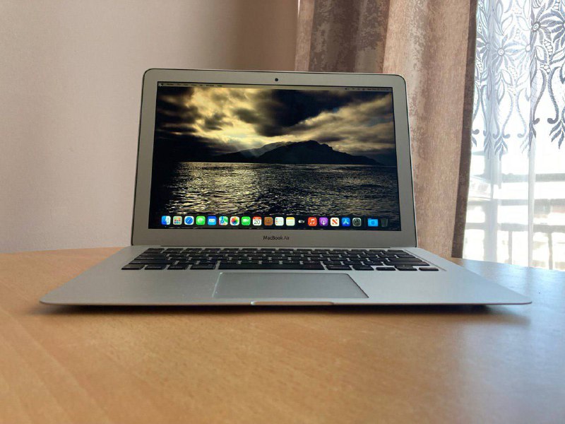 MacBook Air 2017 4