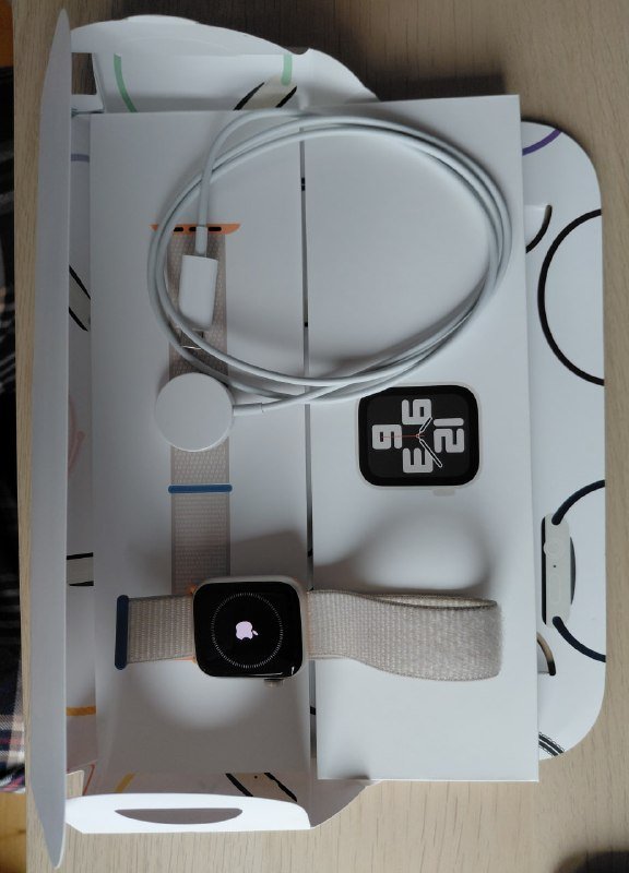 Apple Watch SE Starlight 40мм 2-е поколение