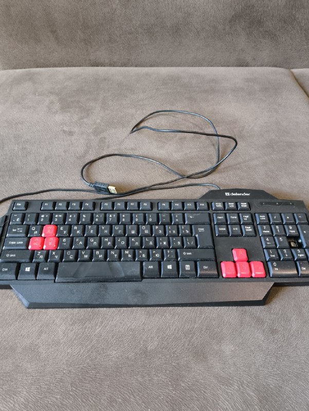 Mac studio m1 max 64gb, Lenovo Thinkpad P15s gen2 i7/48gb/1TB, клавиатуры и мышь, монитор Samsung, mi band 8, усилитель WiFi, блок питания, веб-камера 4