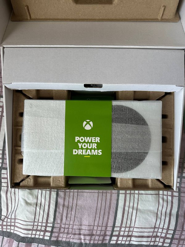Xbox Series S for sale, never used 2