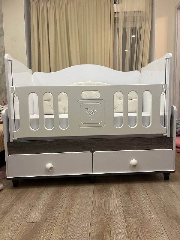 Детская кровать с матрасом и механизмом укачивания 2