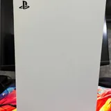 PlayStation 5 Digital Edition, 2 джойстика, зарядная станция 7