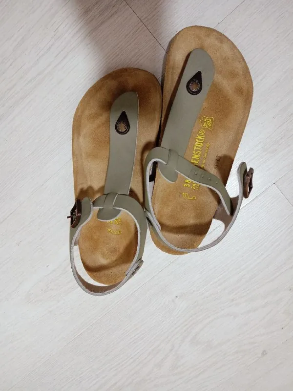 Женские сандалии Birkenstock 1