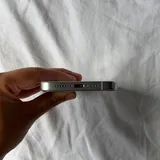 iPhone 16 Pro — 256 GB 7