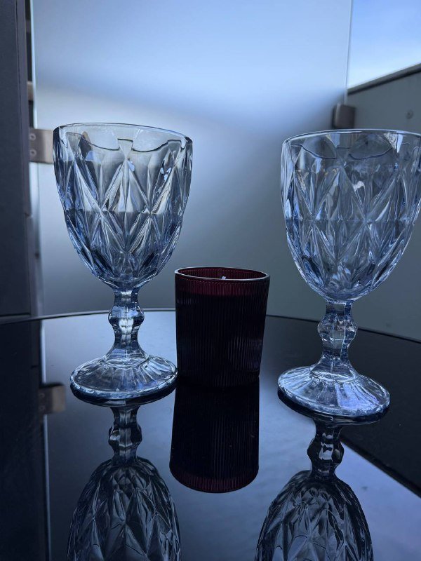 Два бокала с арома-свечой