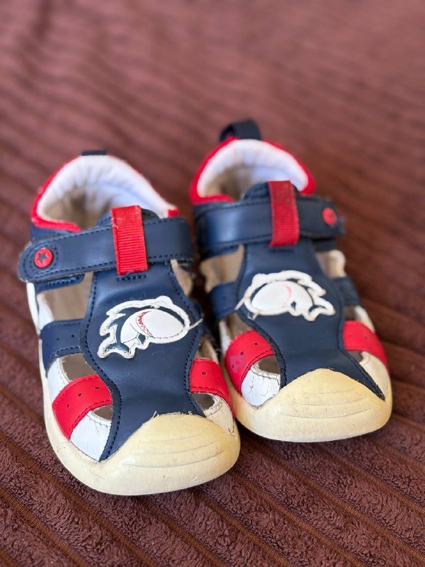 Кроссовки Polaris 25 р., Тапочки 23-24 р. 4