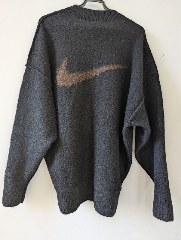 Куртка Baracuta, Худи Carhartt WIP, Штаны Gramicci, Свитер Nike, Куртка Levi's 8