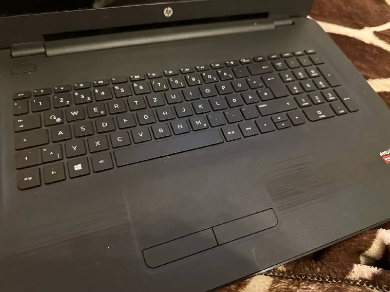 HP ноутбук 1
