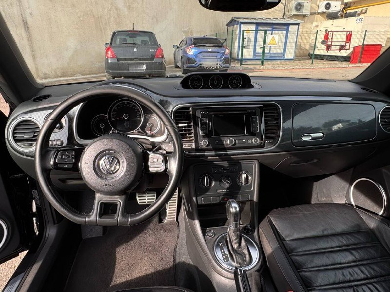 Volkswagen Beetle 2012 6