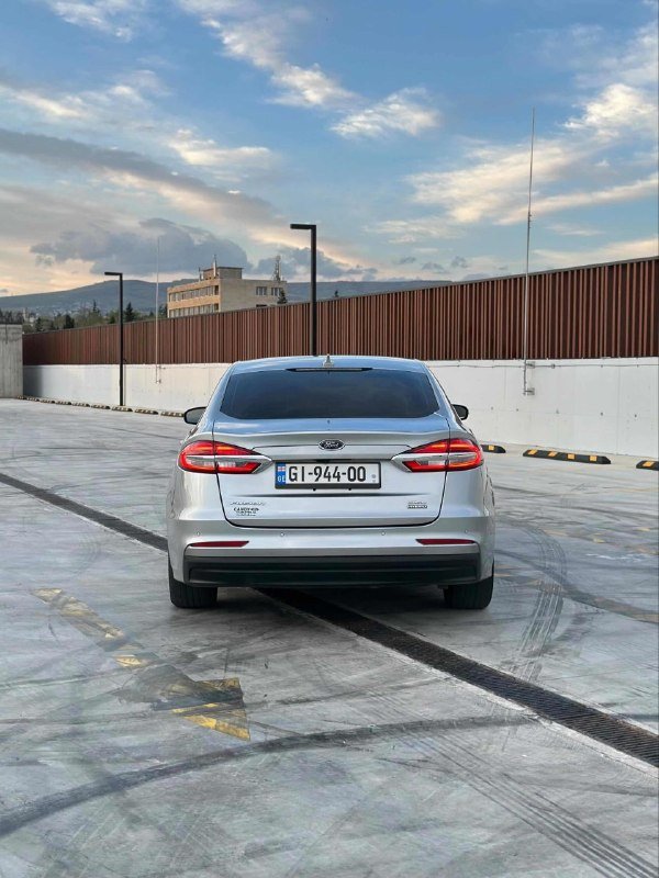 Ford Fusion 5