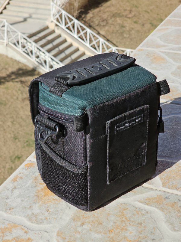 Сумка для камеры Lowepro Nova Micro AW 2