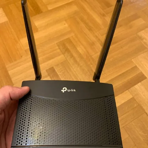 Роутер TP-link TL-MR100