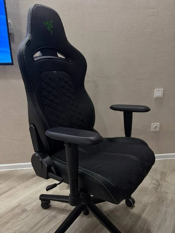 Игровое кресло Razer Enki X