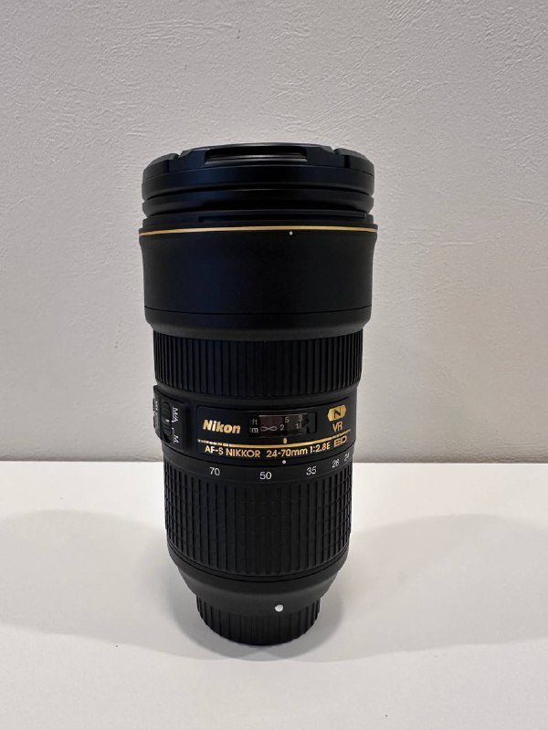 Nikon AF-S NIKKOR 24-70mm f/2.8E ED VR объектив