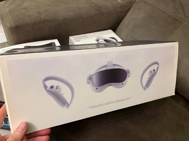 VR шлем гарнитура Pico 4