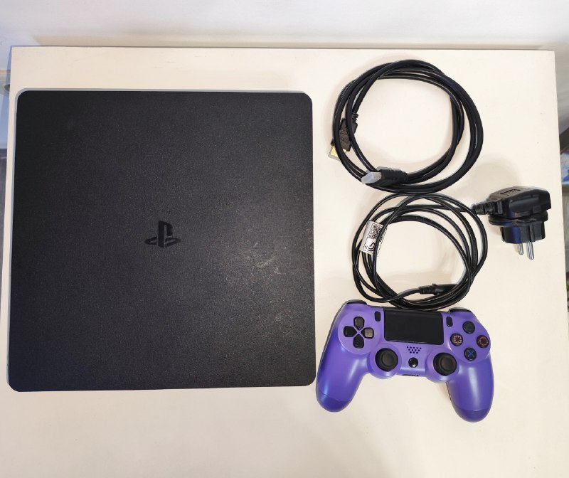PlayStation 4 Slim, диски для PS4